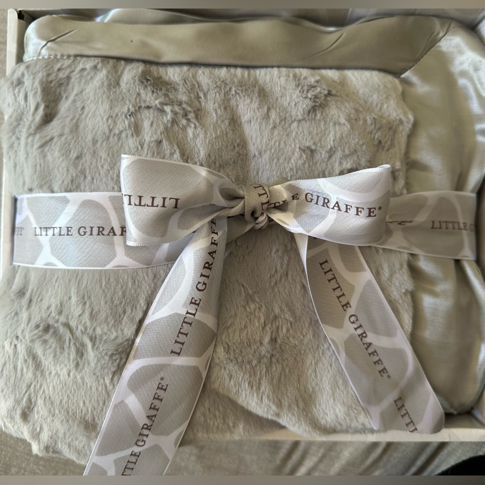 NWT Little Giraffe Luxe™ Baby Blanket silver